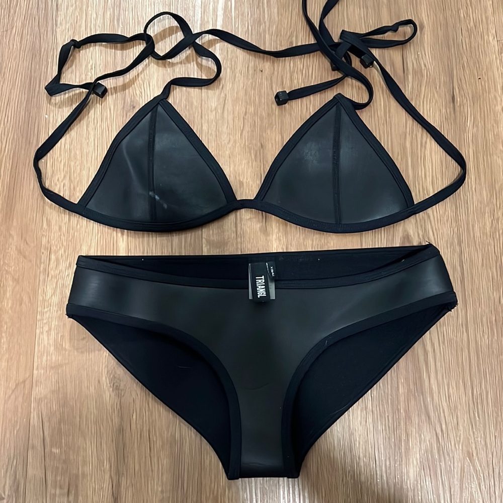 Triangl Neoprene bikini xs / s